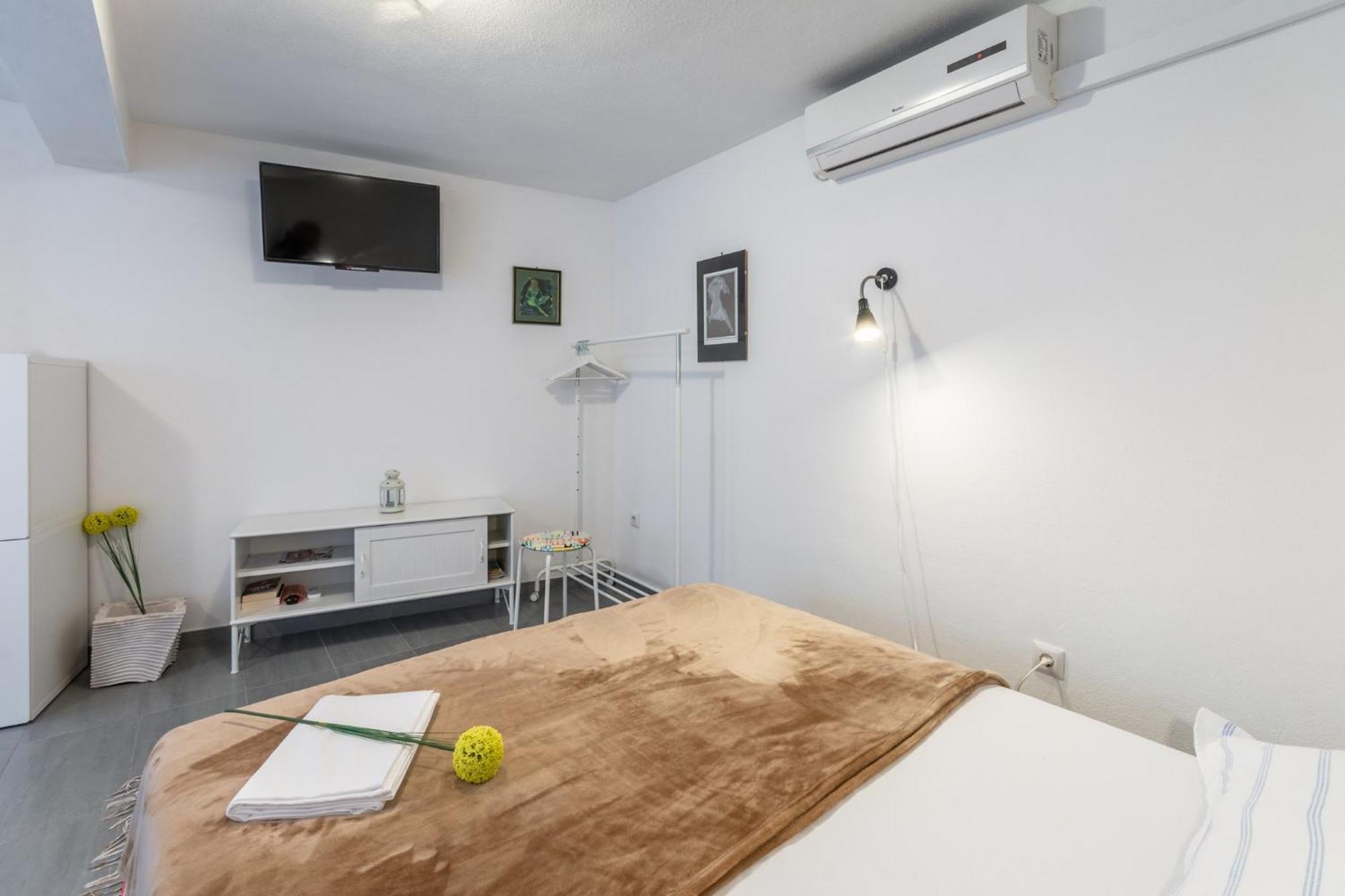 Apartments Sonja Pucisca Room photo